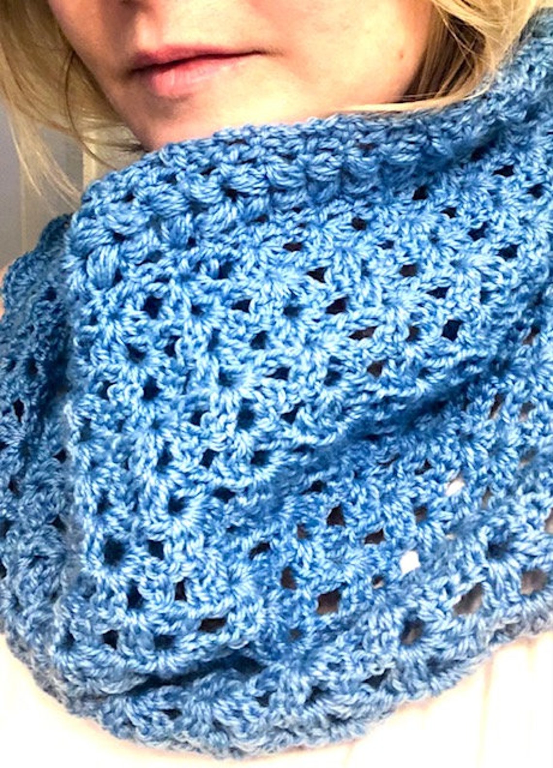 Lil’ Sampler Crochet Baby Blanket Pattern